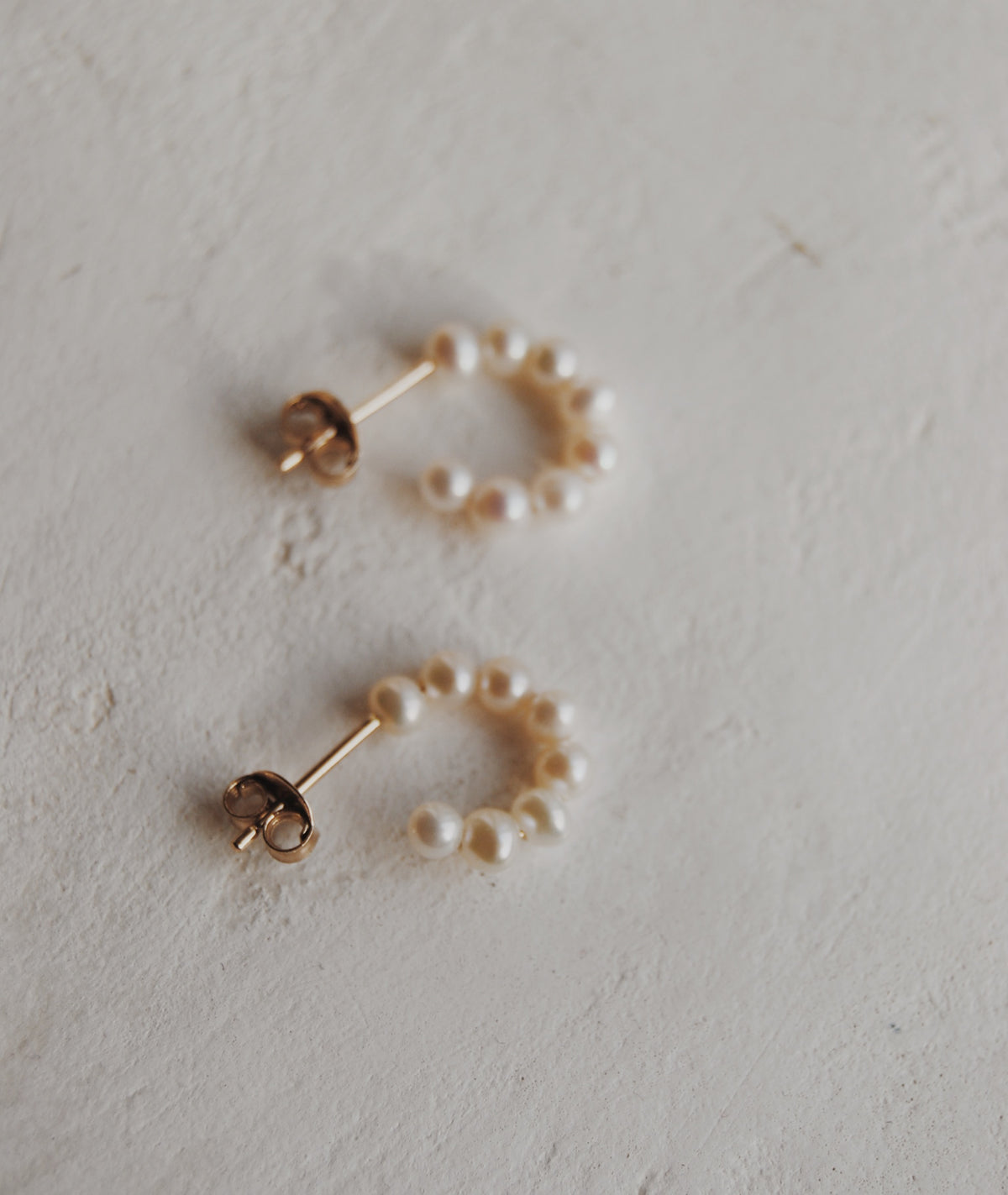 14k Kadence Pearl Hoop Earrings