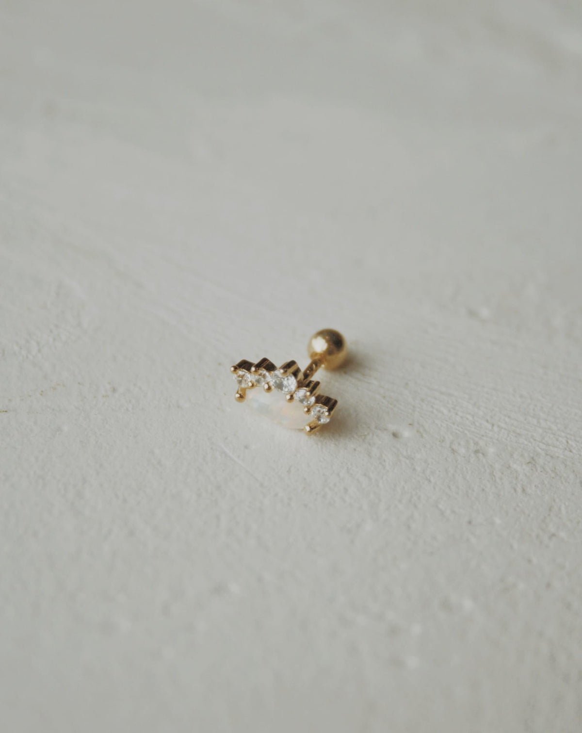 Majesty Cartilage Stud