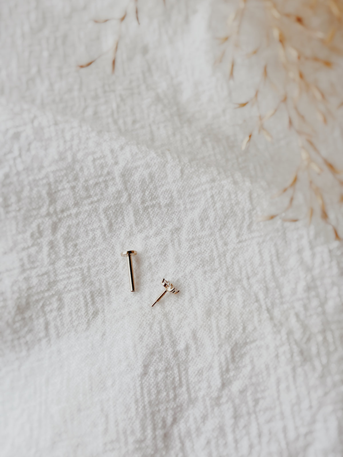 14k Solid Gold Cartilage Stud Earring