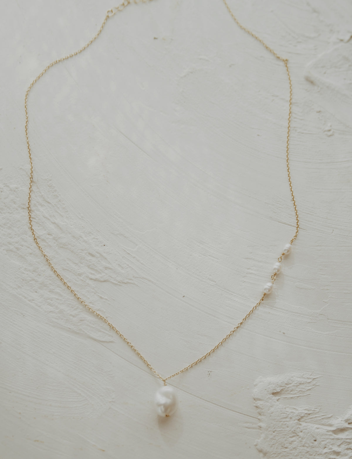 Genevieve Asymmetrical Pearl Necklace- Vermeil