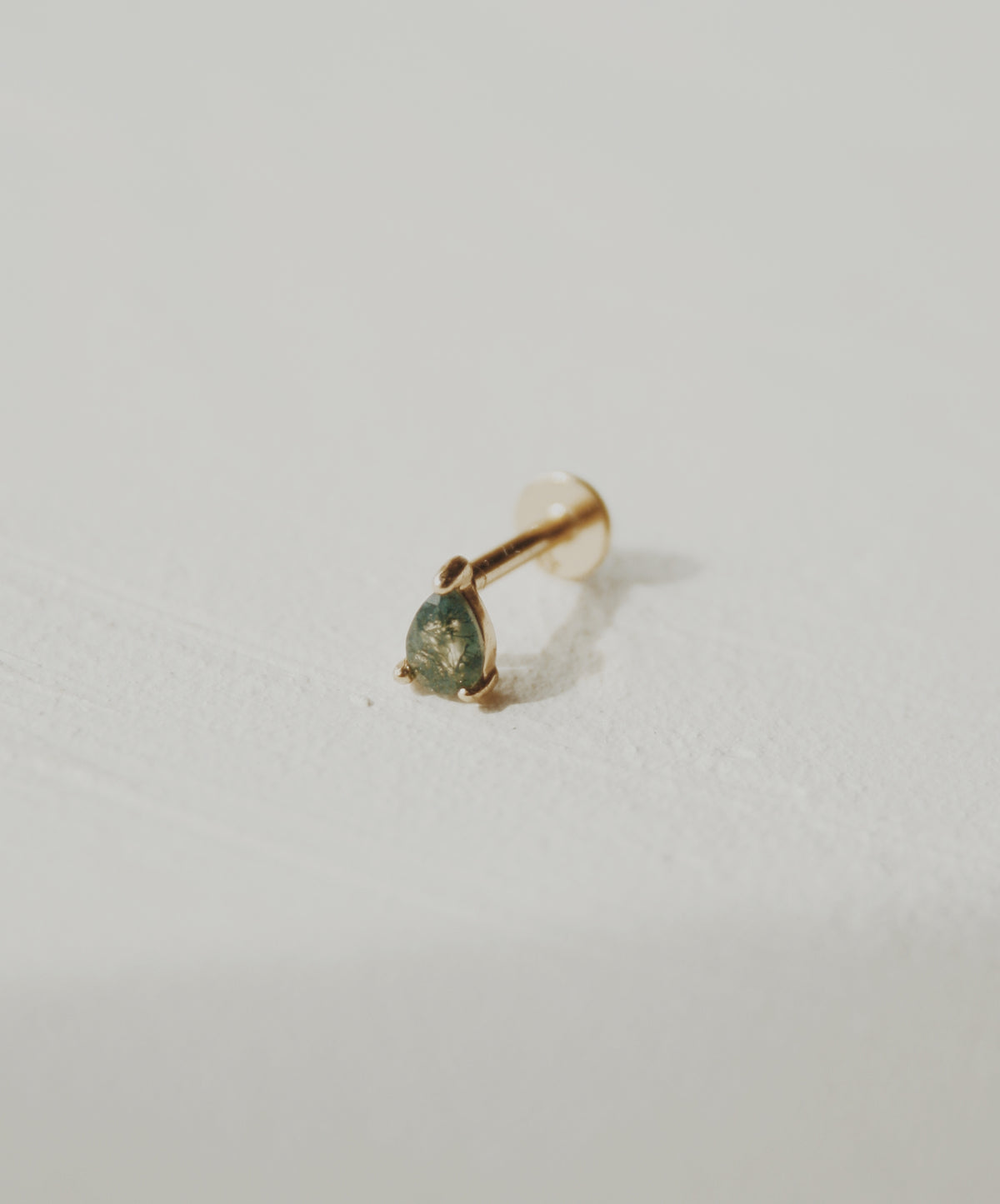 Forrest Moss Agate Cartilage Stud