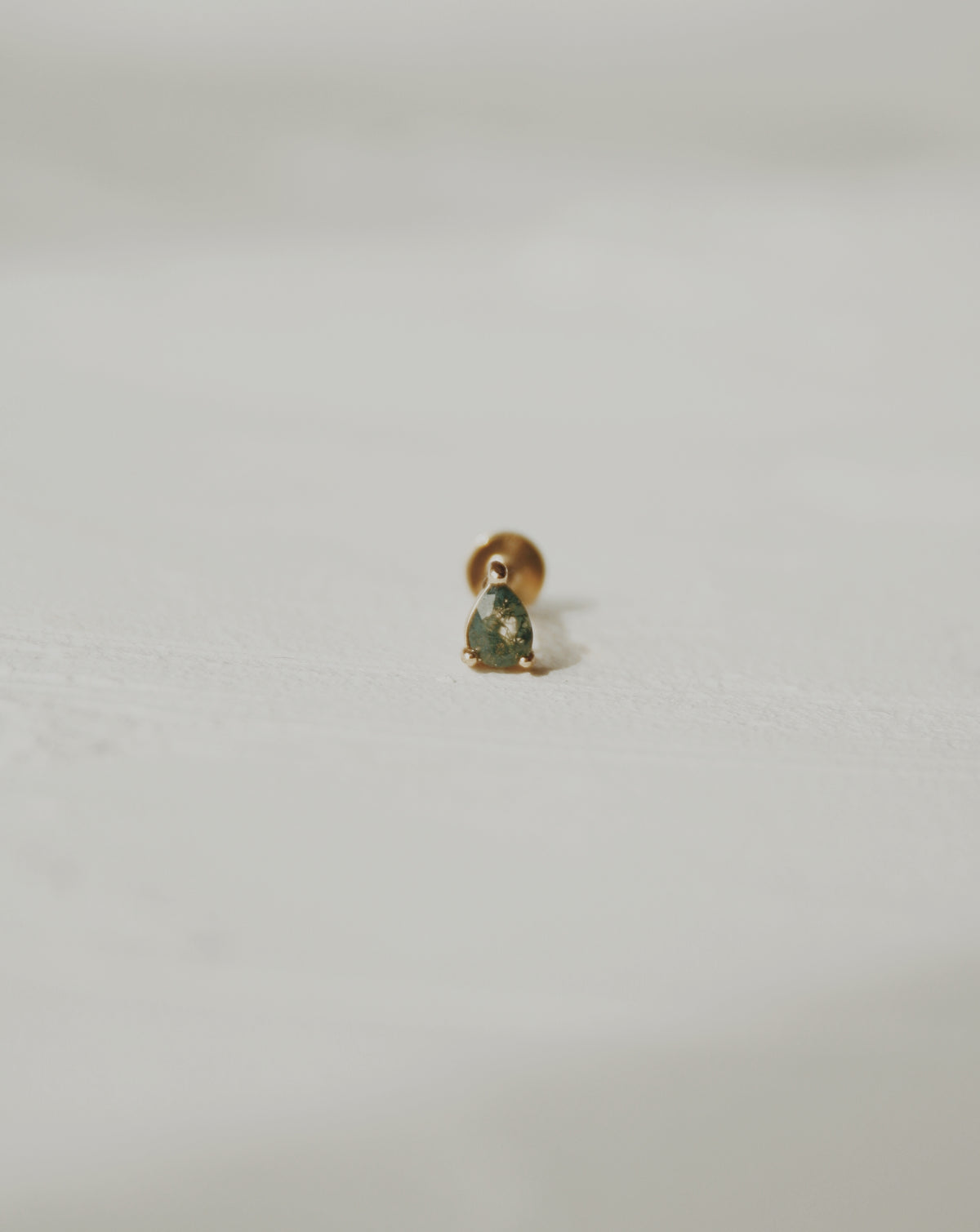 Forrest Moss Agate Cartilage Stud