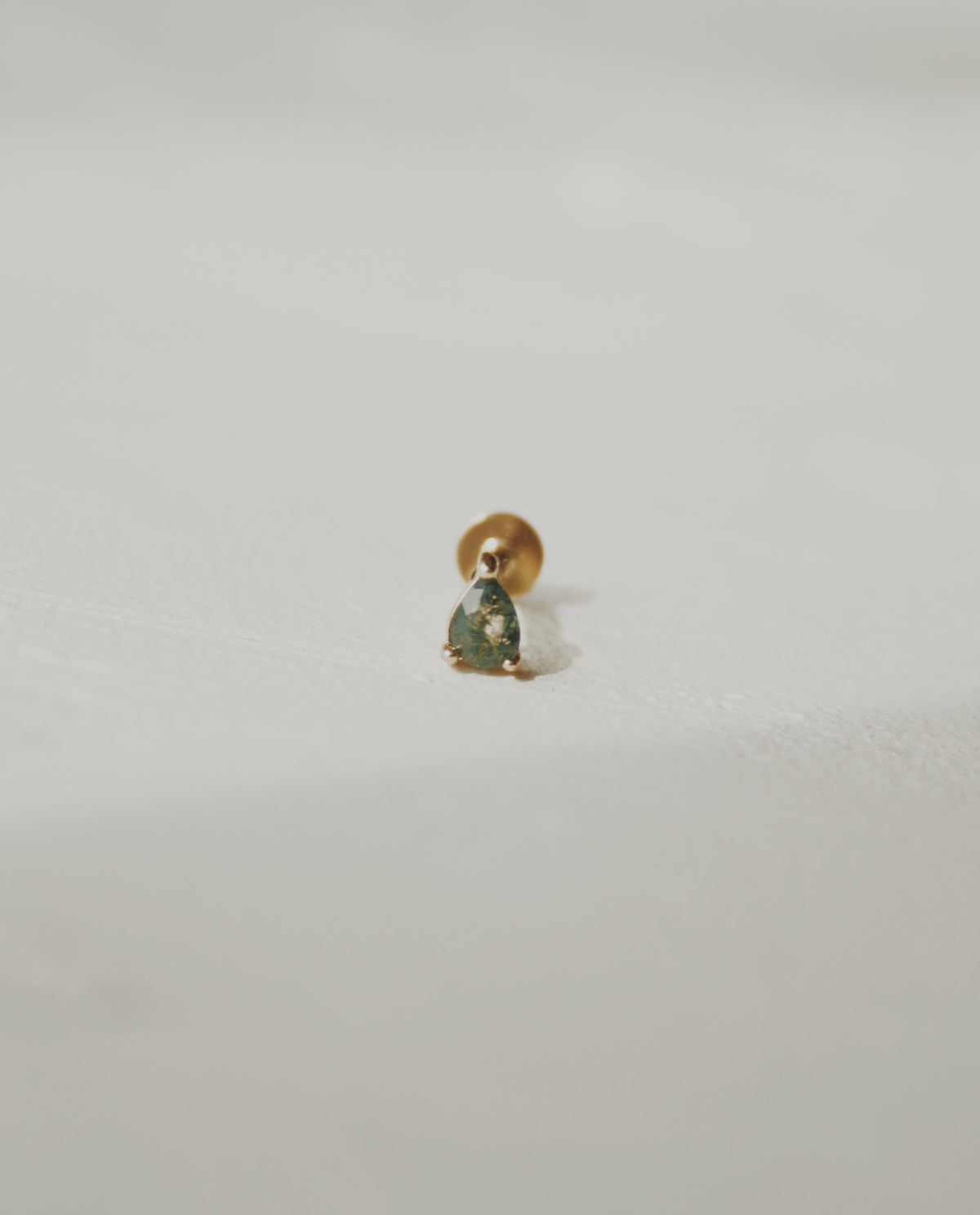 Forrest Moss Agate Cartilage Stud