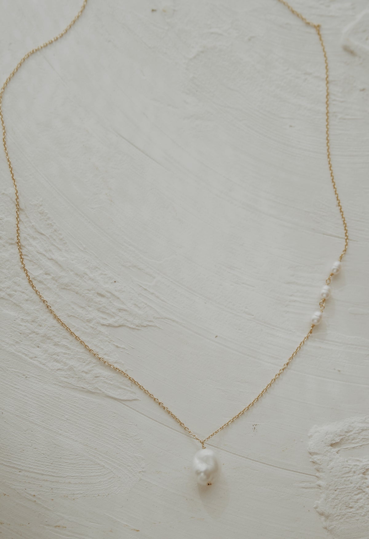 Genevieve Asymmetrical Pearl Necklace- Vermeil