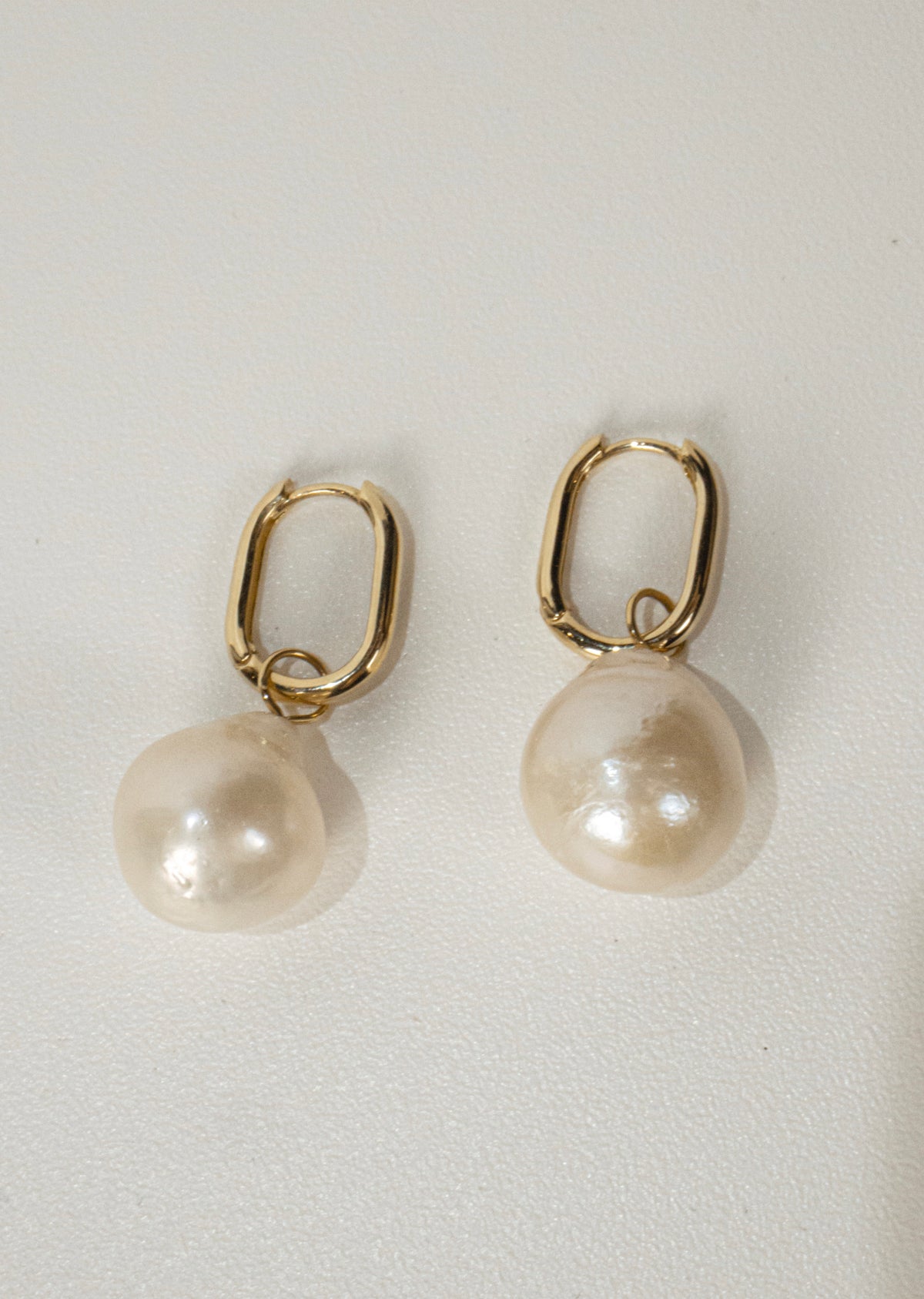 10k Chandler Pearl Earrings