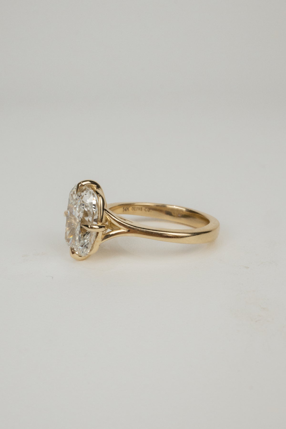 Elliot Engagement Ring- 4ct Cushion