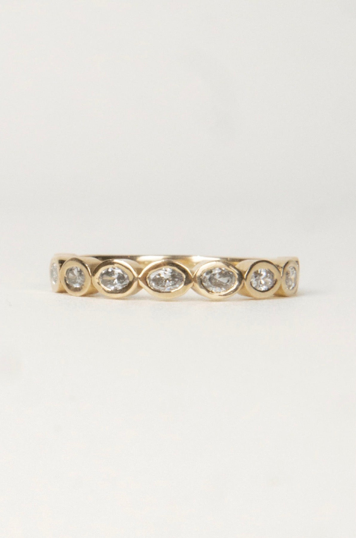Naomi Oval Bezel Wedding Band