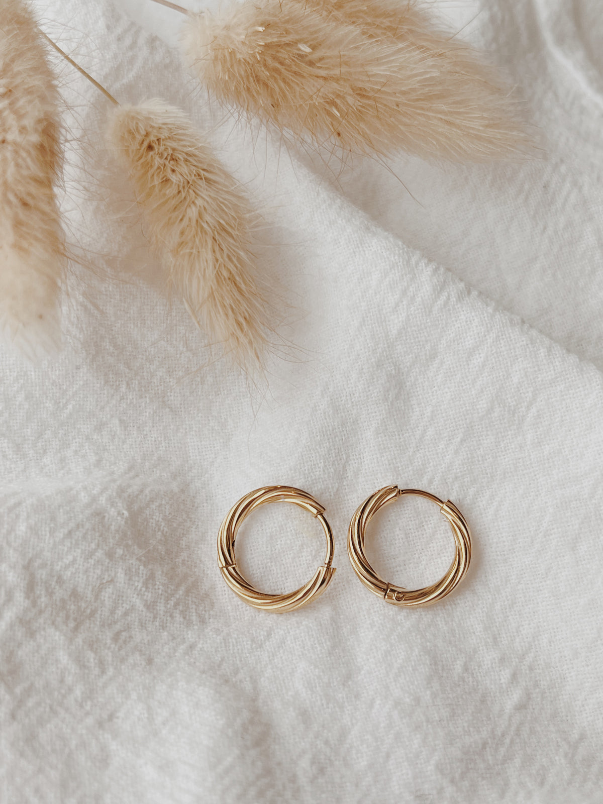 Elle Hoop Earrings