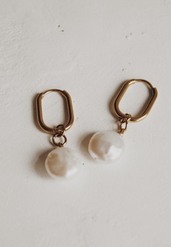 Baroque Pearl Glisten Hoops