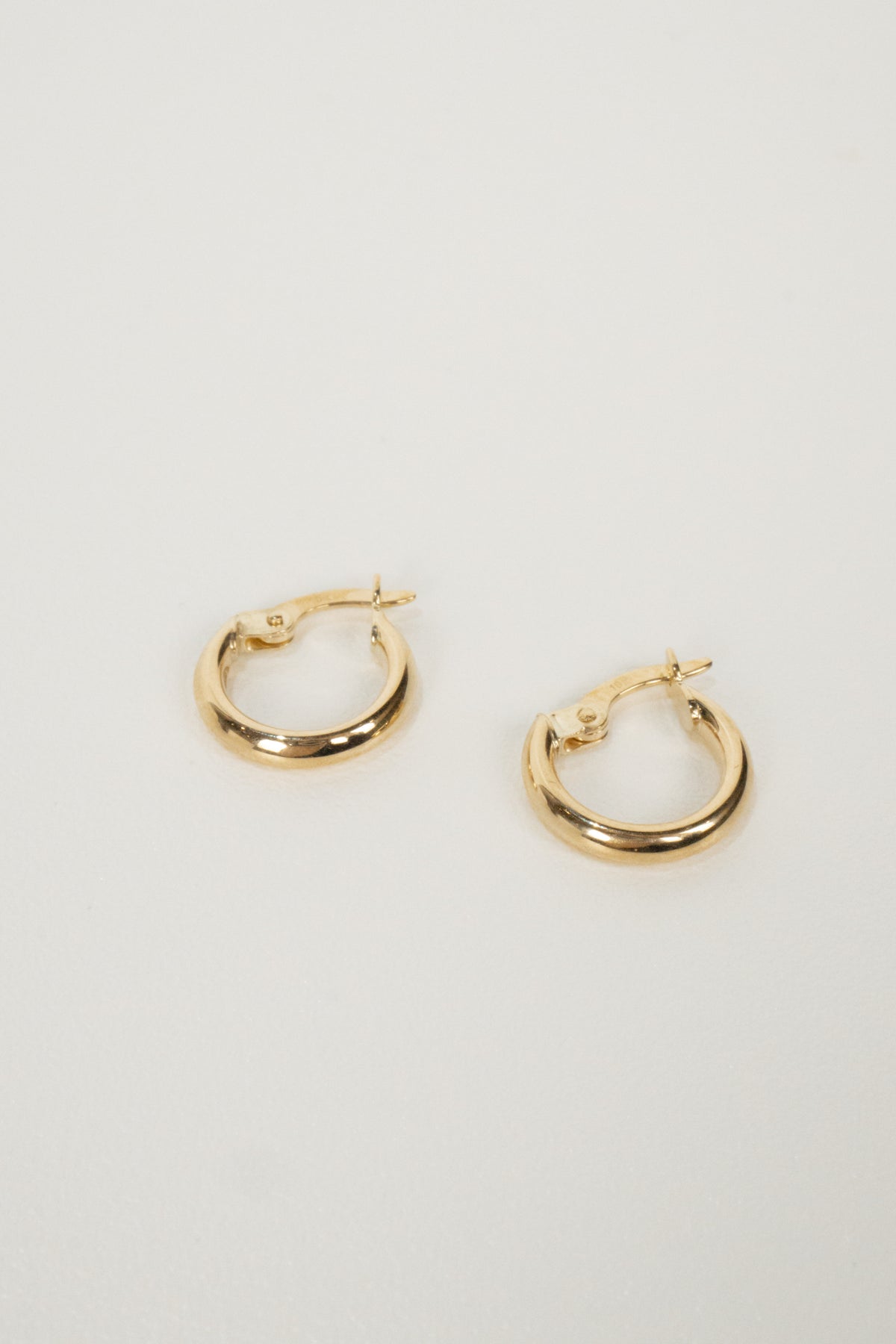 10k Amelia Tube Hoops