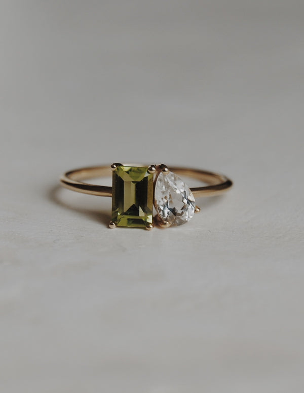 14k Peridot Toi Et Moi Ring