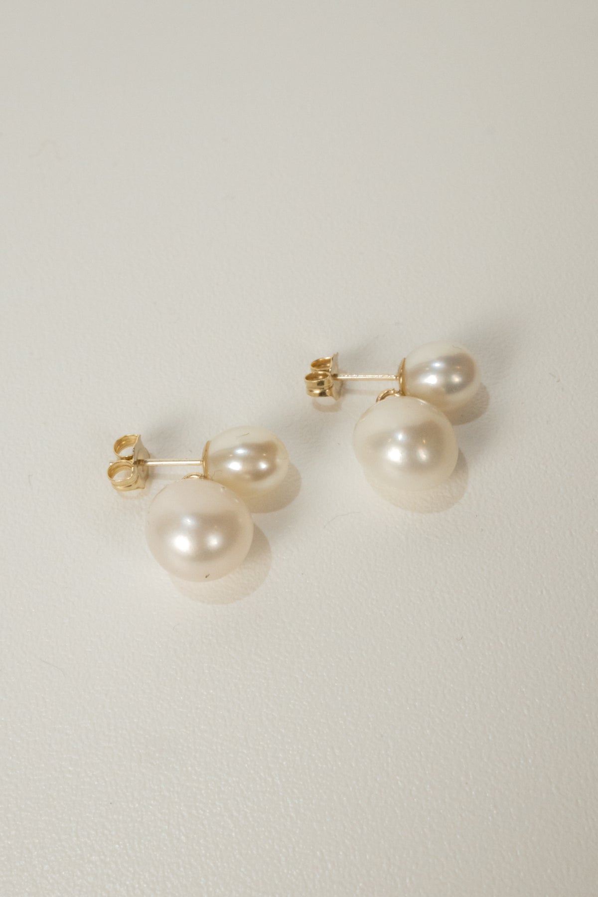 10k Brittan Pearl Earrings