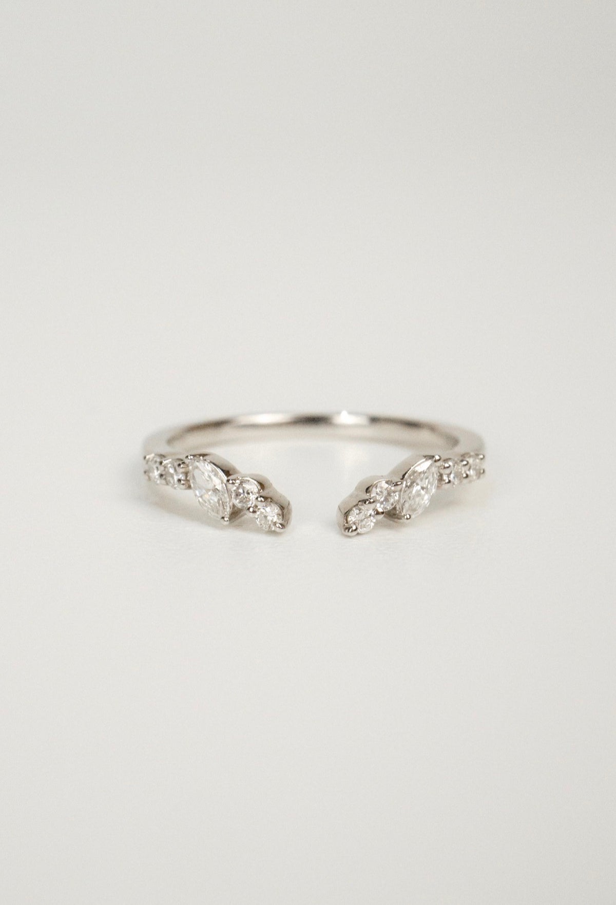 Primrose Wedding Band