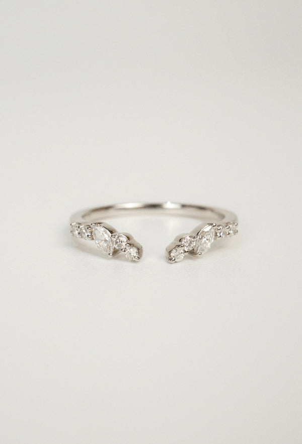 Primrose Wedding Band
