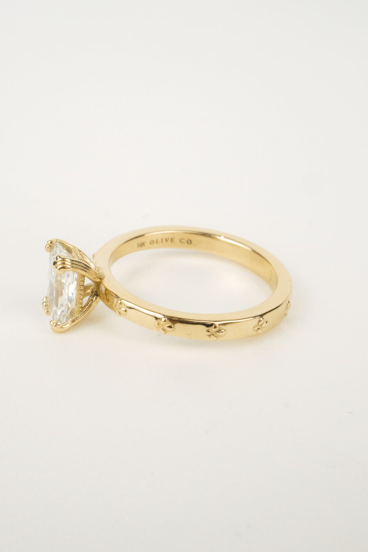 Hosanna Engagement Ring- 1ct Radiant