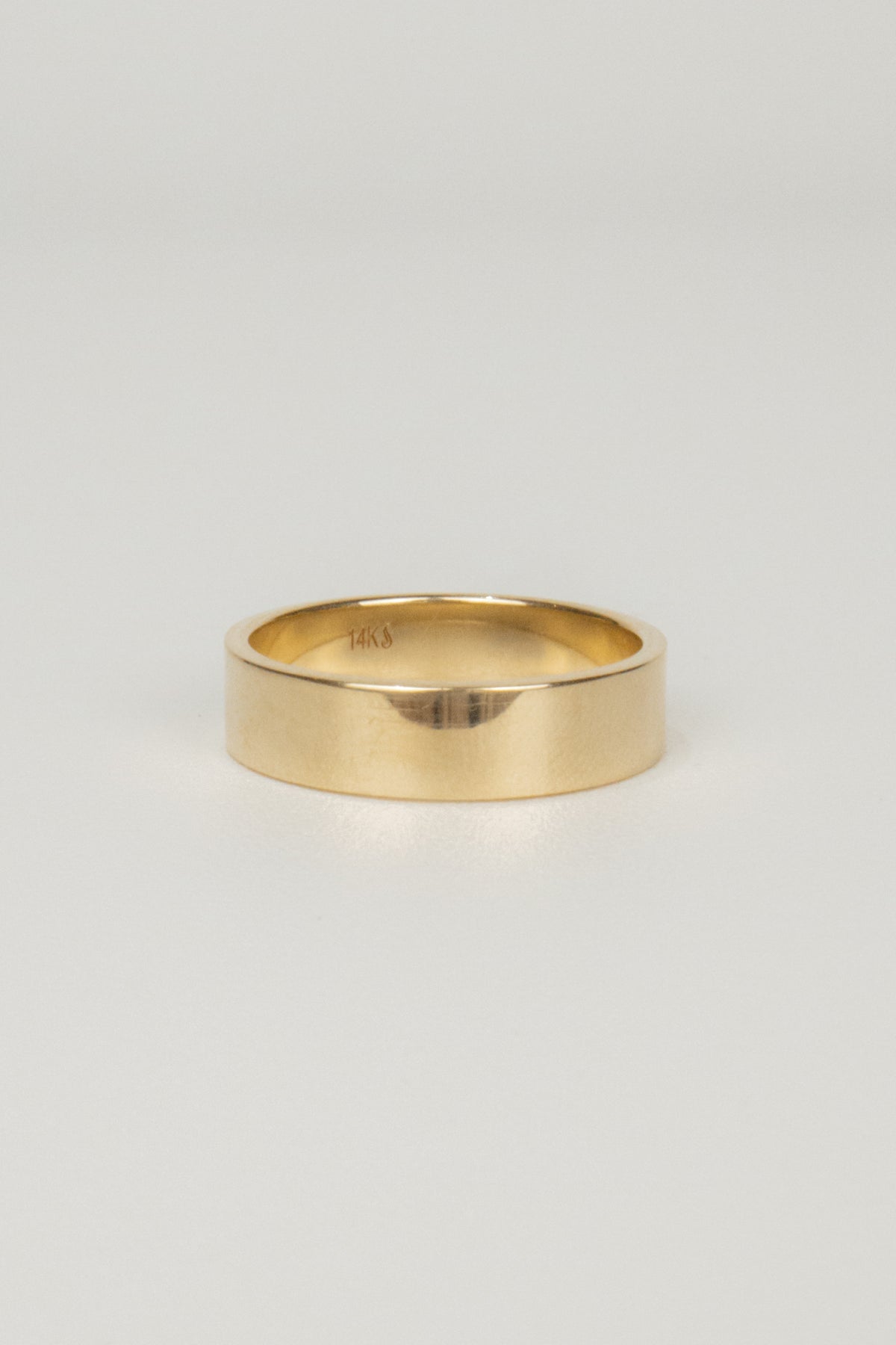 Luca Cigar Wedding Band