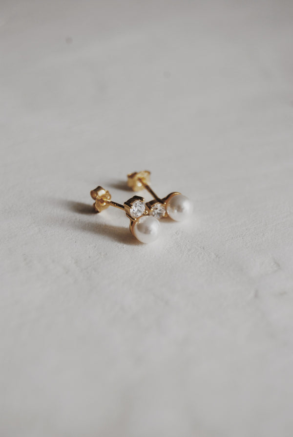 Precious Pearl Stud Earrings