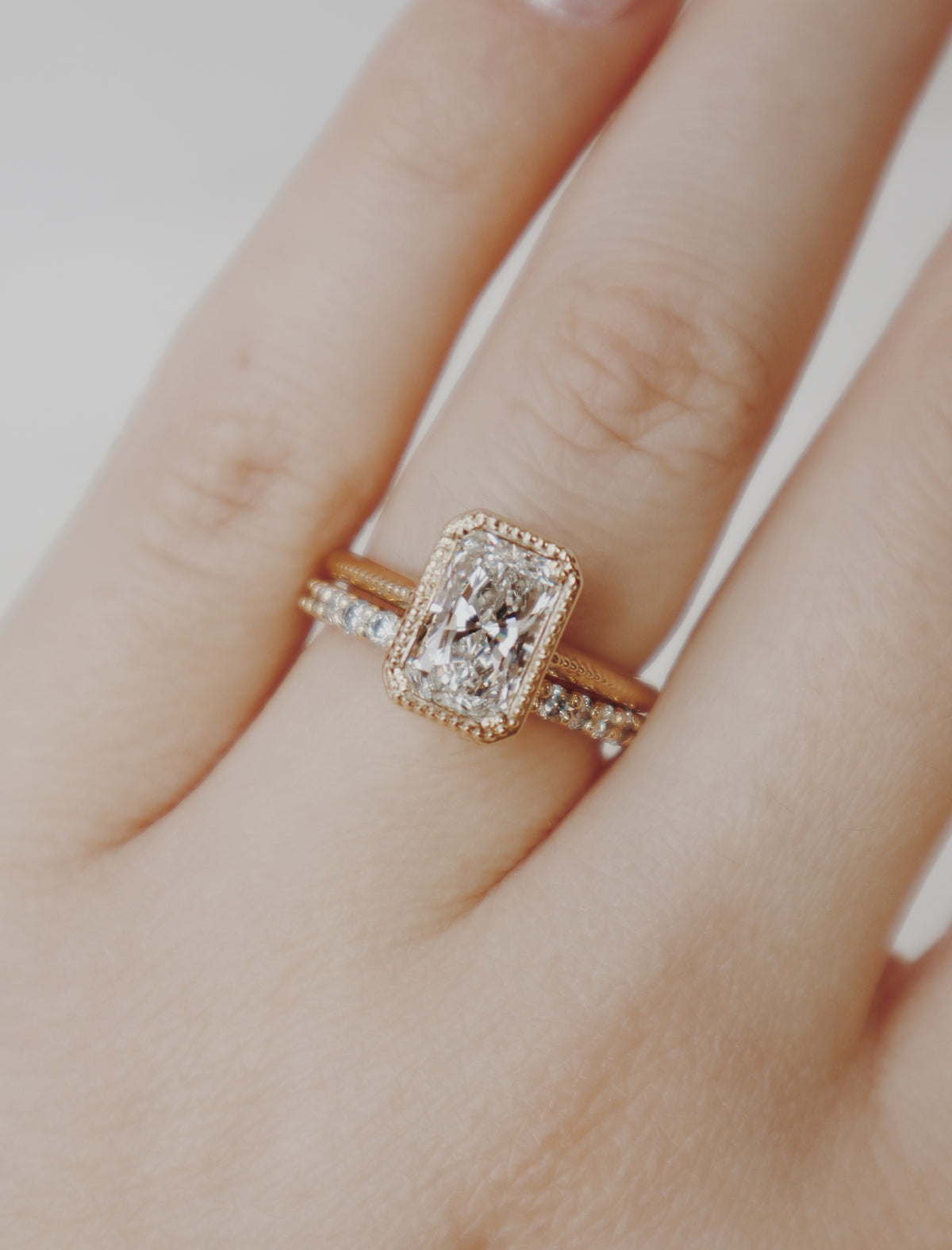 Quin Wedding Band - Yellow Gold