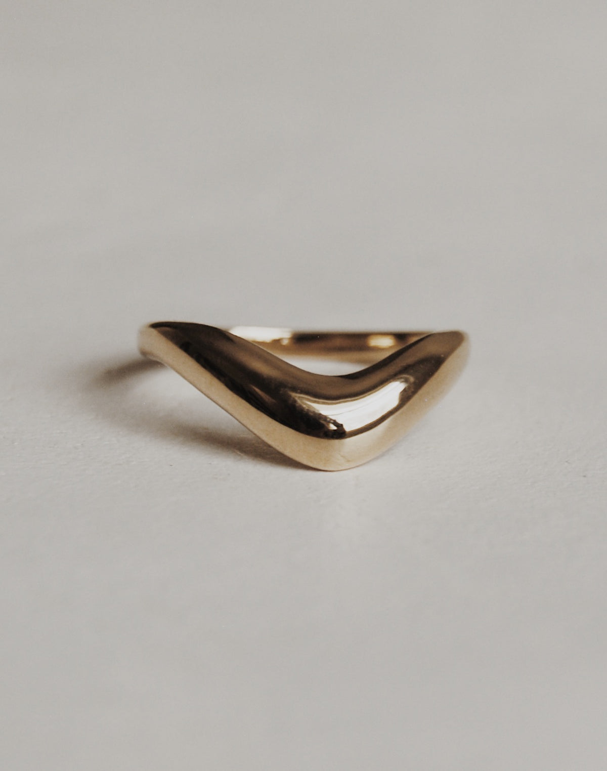 Margo Contour Wedding Band