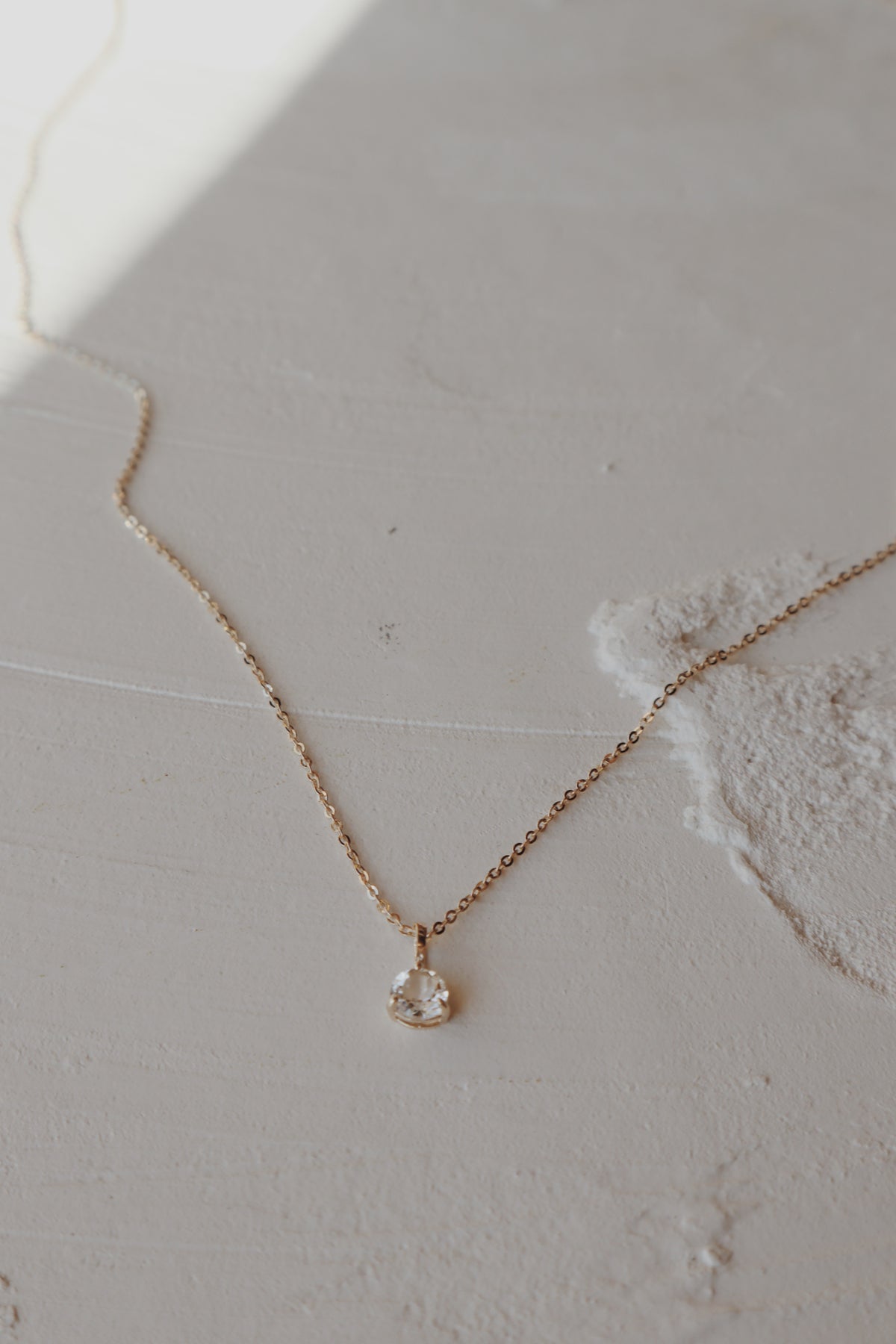 10k Olivia Dot Necklace