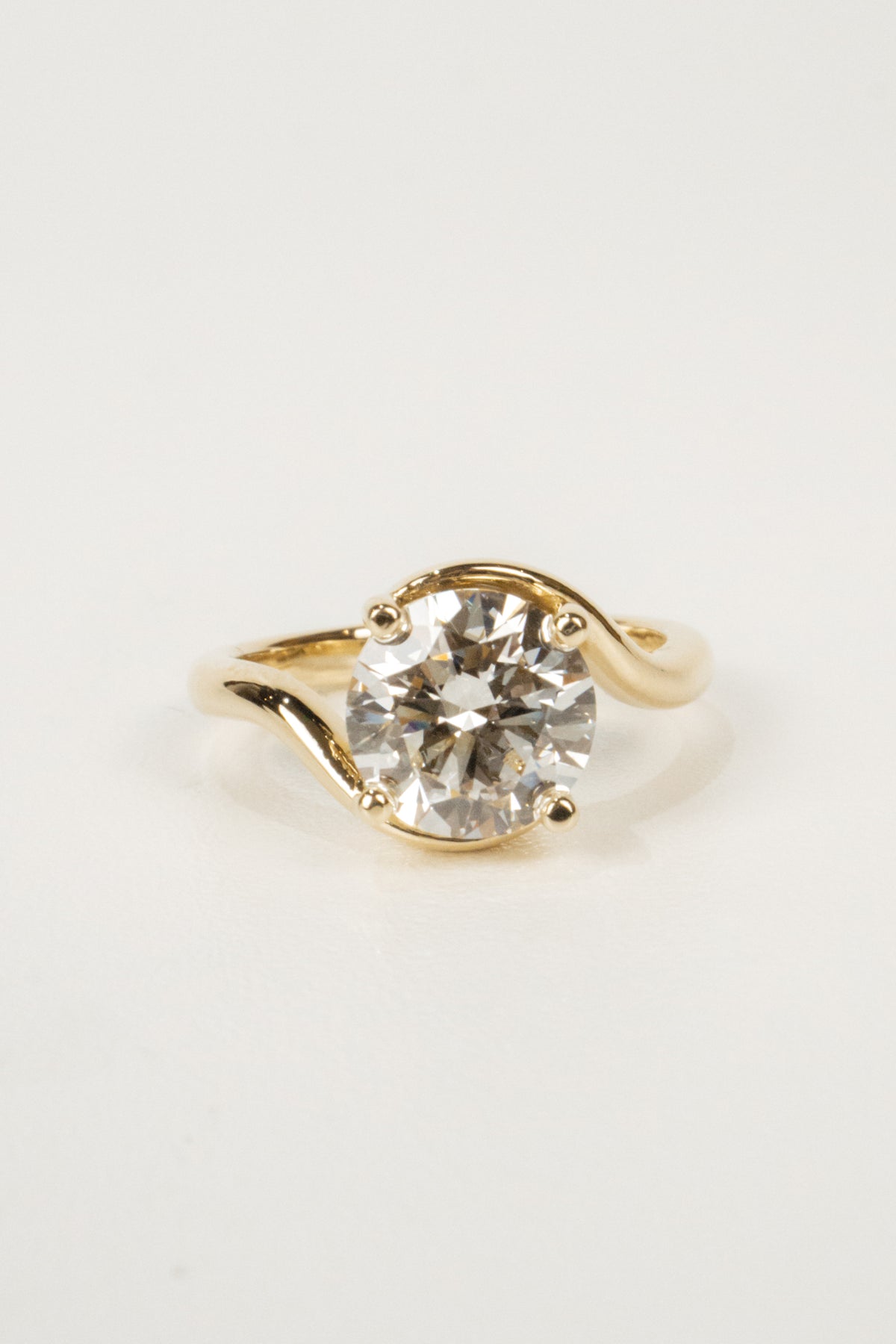Koen Engagement Ring- 2.5ct Round