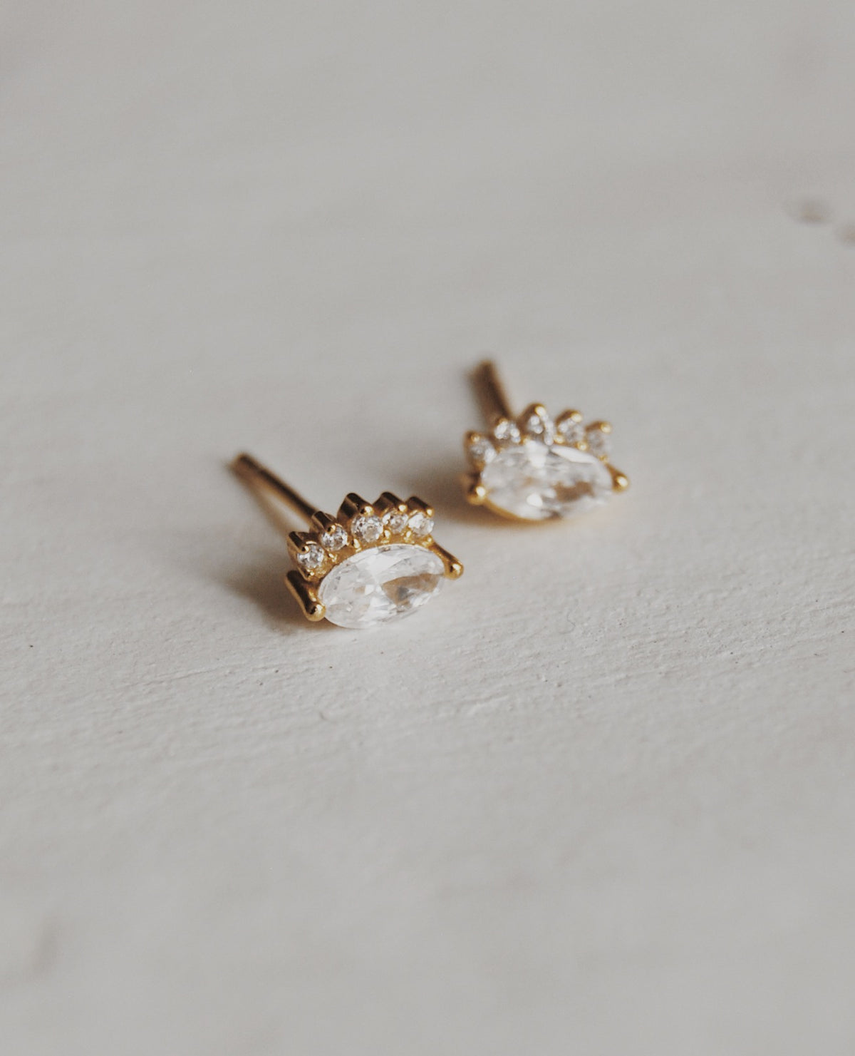 Oval Dianna Stud Earrings