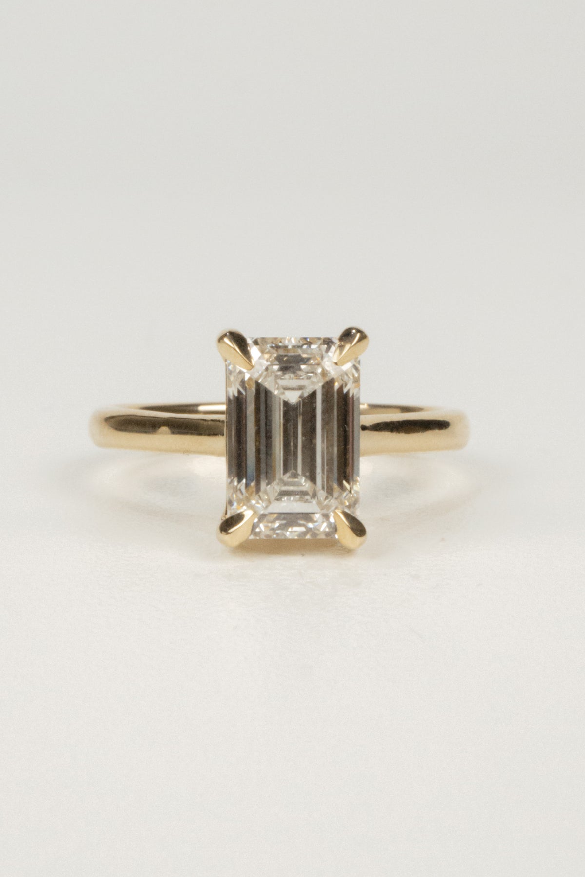 Piper Engagement Ring- Emerald 2.5 ct