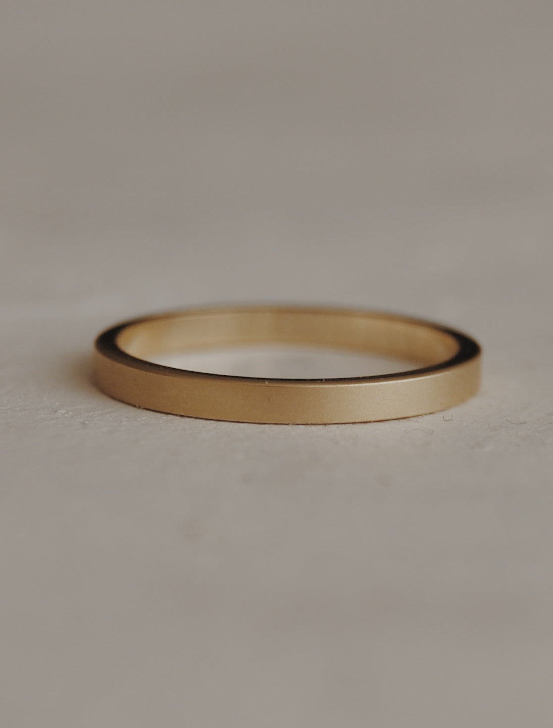 Arlo Unisex Wedding Band