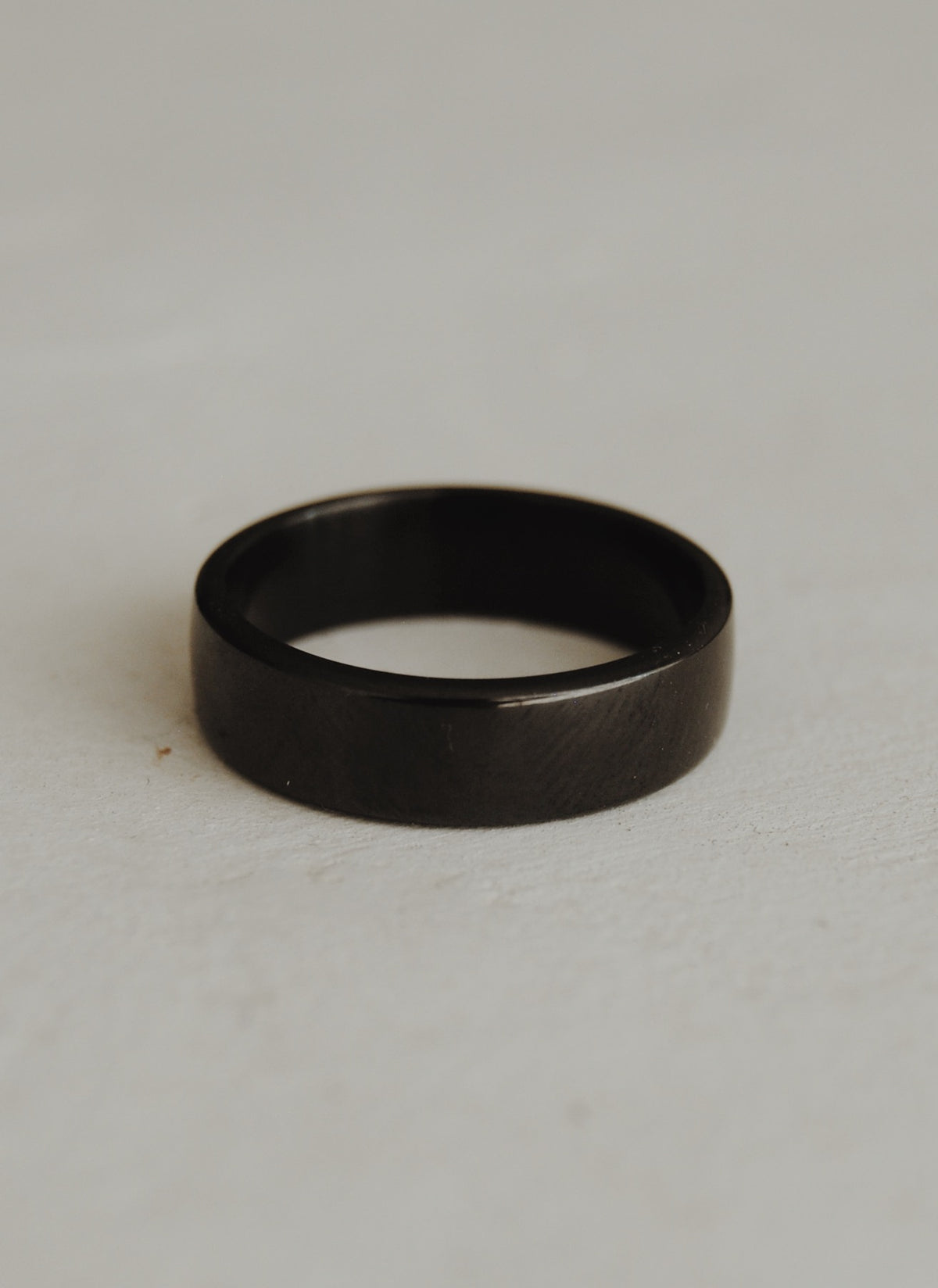 Tao Men’s Zirconium Wedding Band