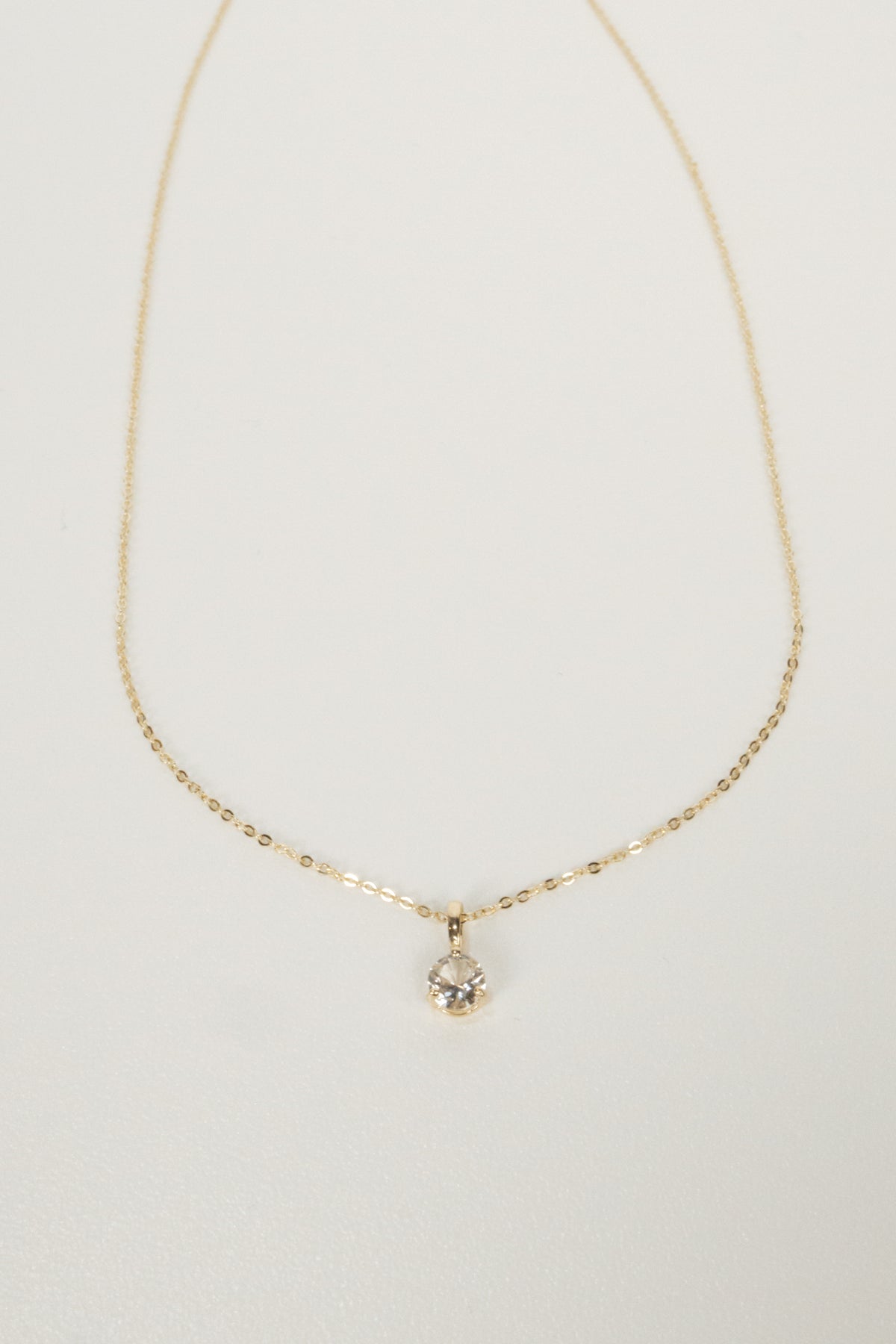 10k Olivia Dot Necklace