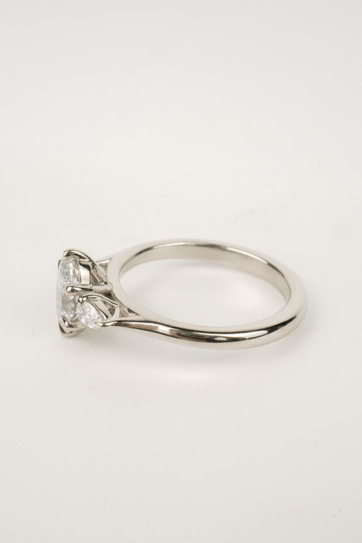 Sloane Engagement Ring- 1ct Oval