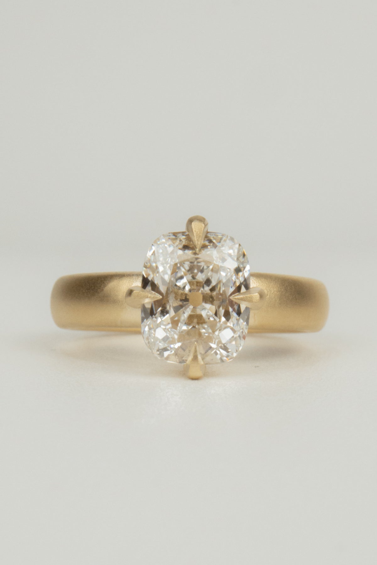Rysen Engagement Ring- 2.5ct Old Mine Cushion