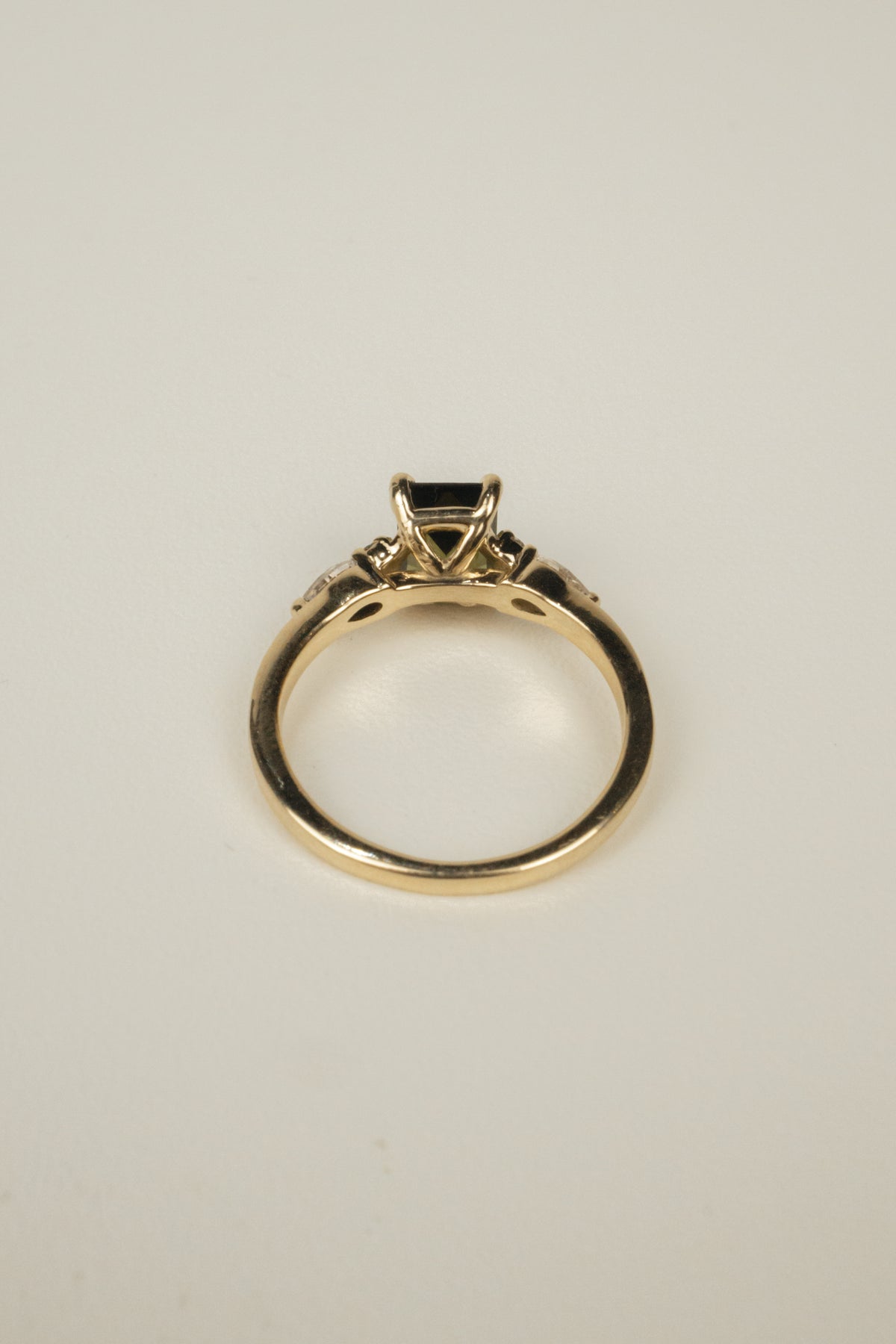 Rue Engagement Ring- 1ct Emerald