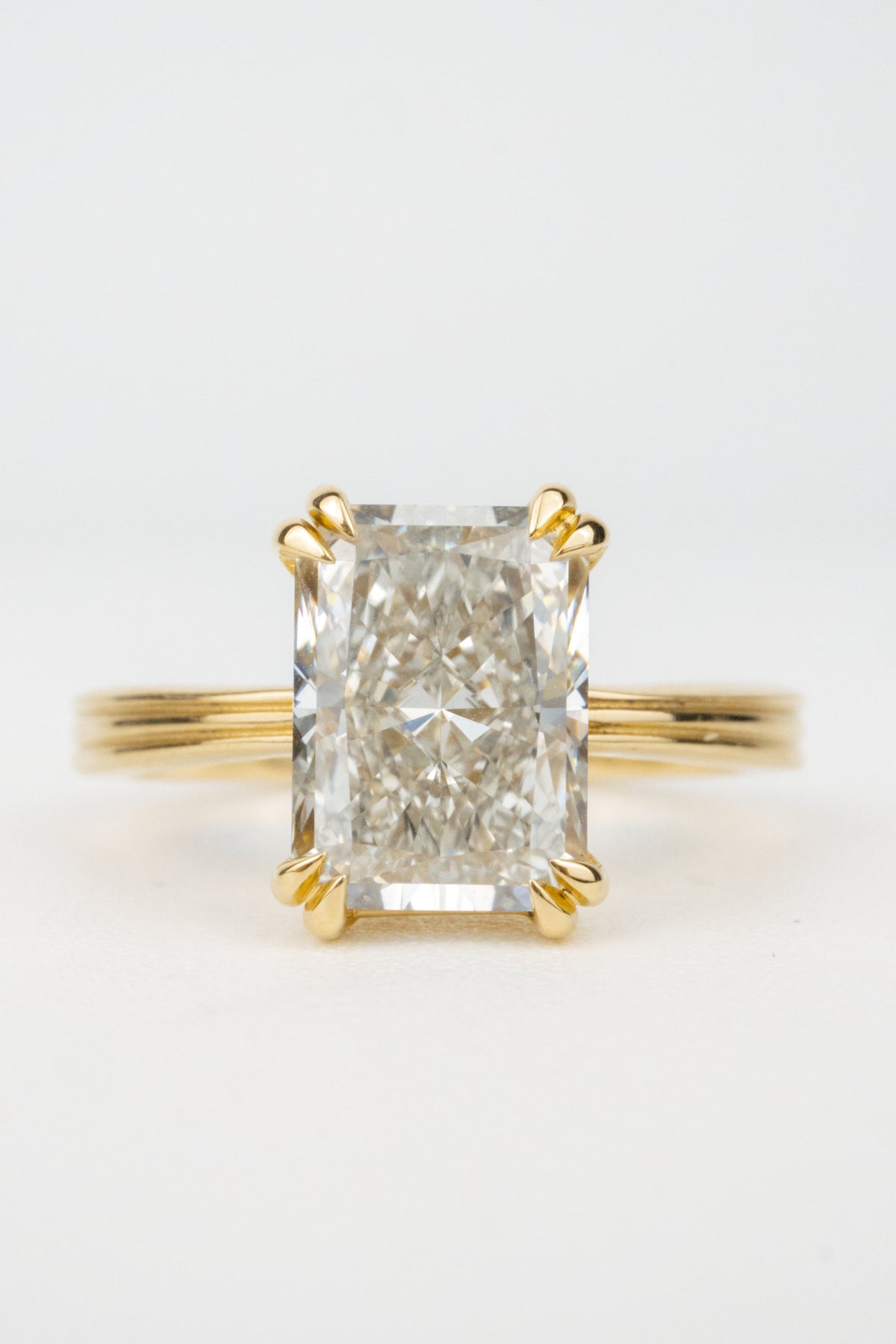 Arlie Engagement Ring- 2.5ct Radiant