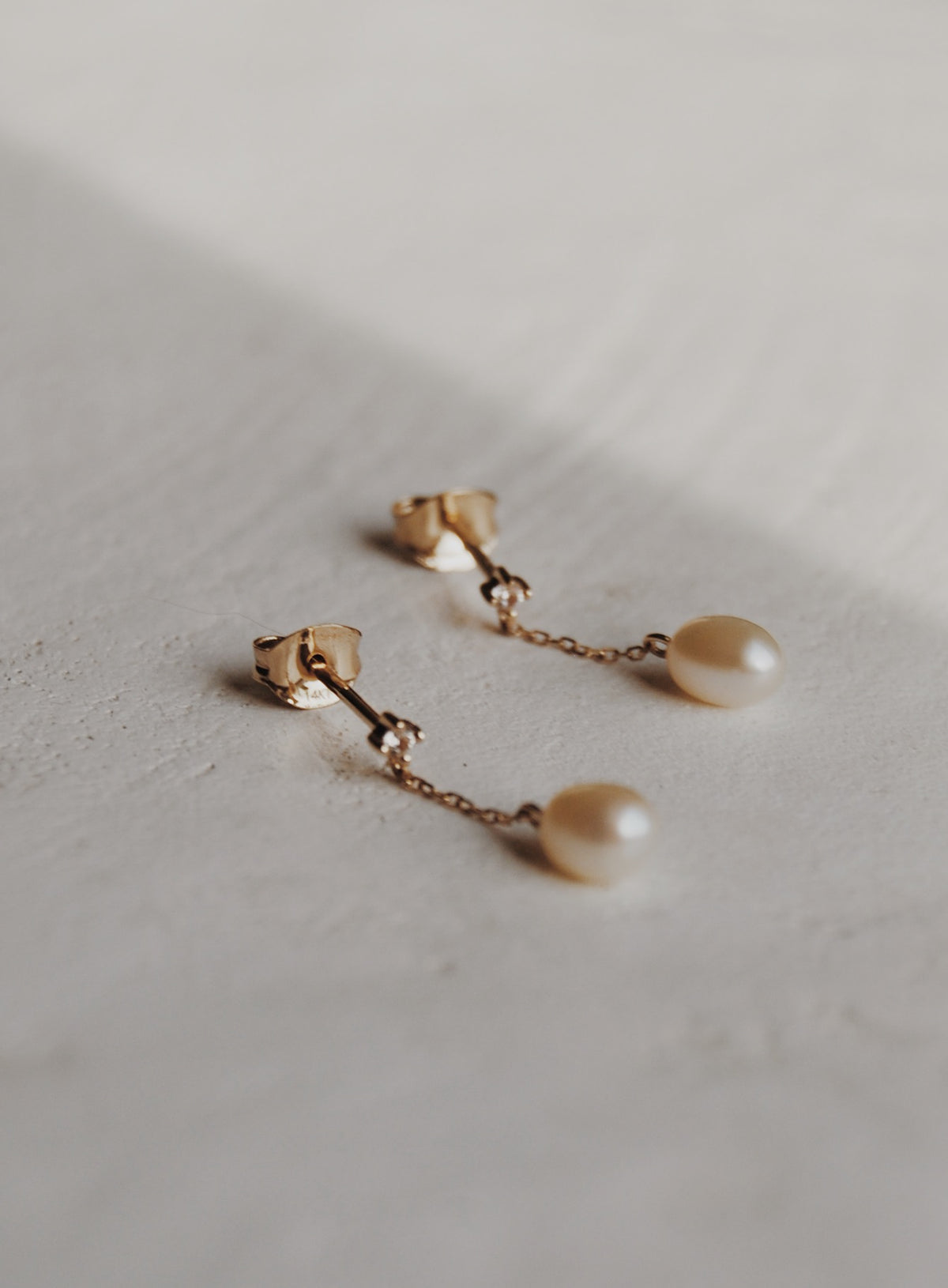 14K Emery Pearl Stud Earrings