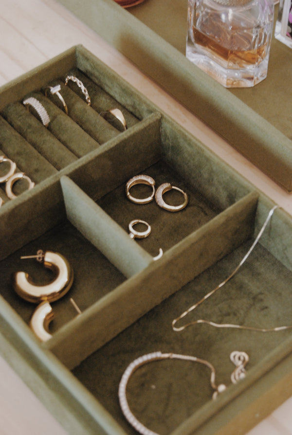 The Heirloom Jewelry Tray and Storage System in Forest