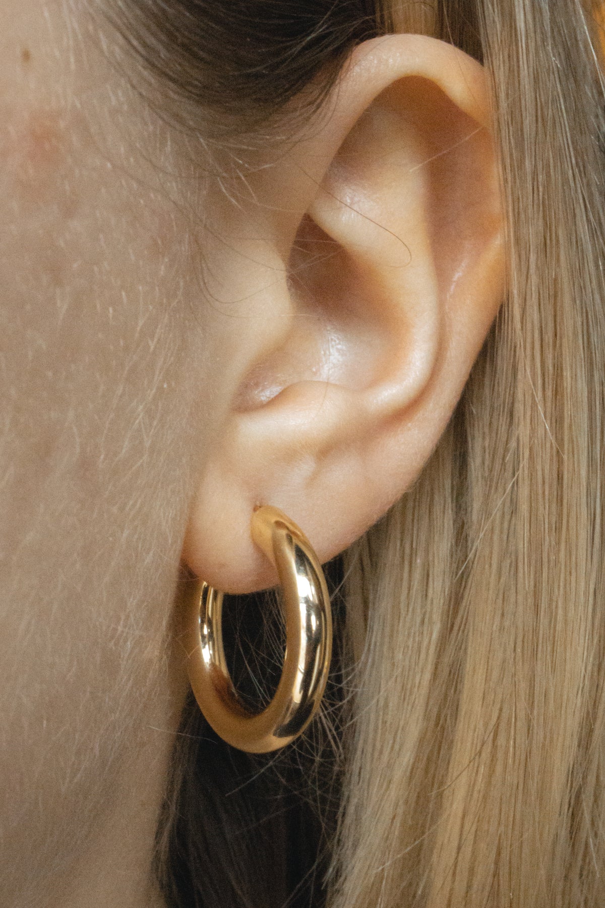 10k Nara Hoop Earrings