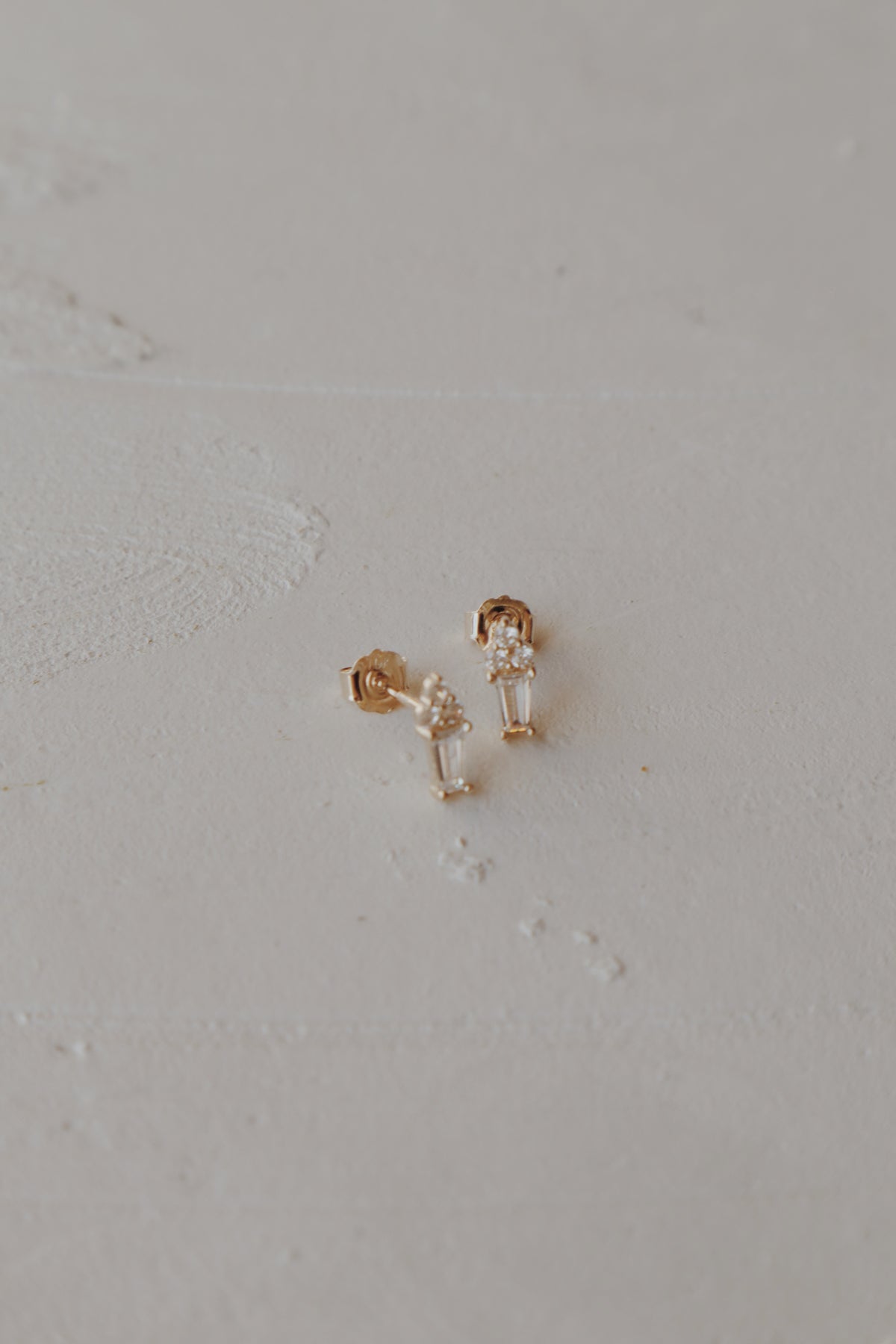 10k Vivienne Stud Earrings