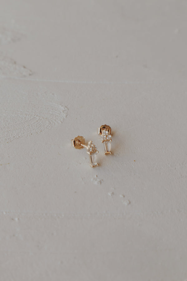 10k Vivienne Stud Earrings
