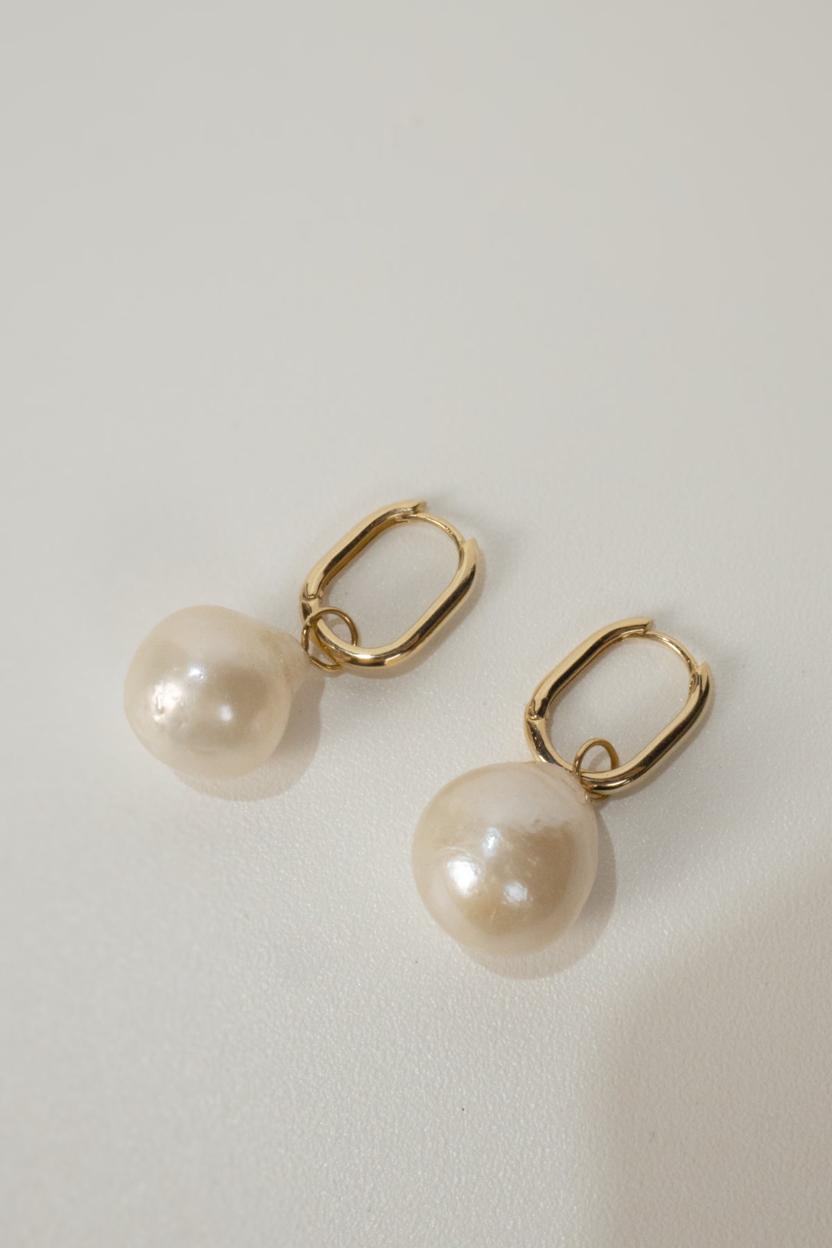 10k Chandler Pearl Earrings