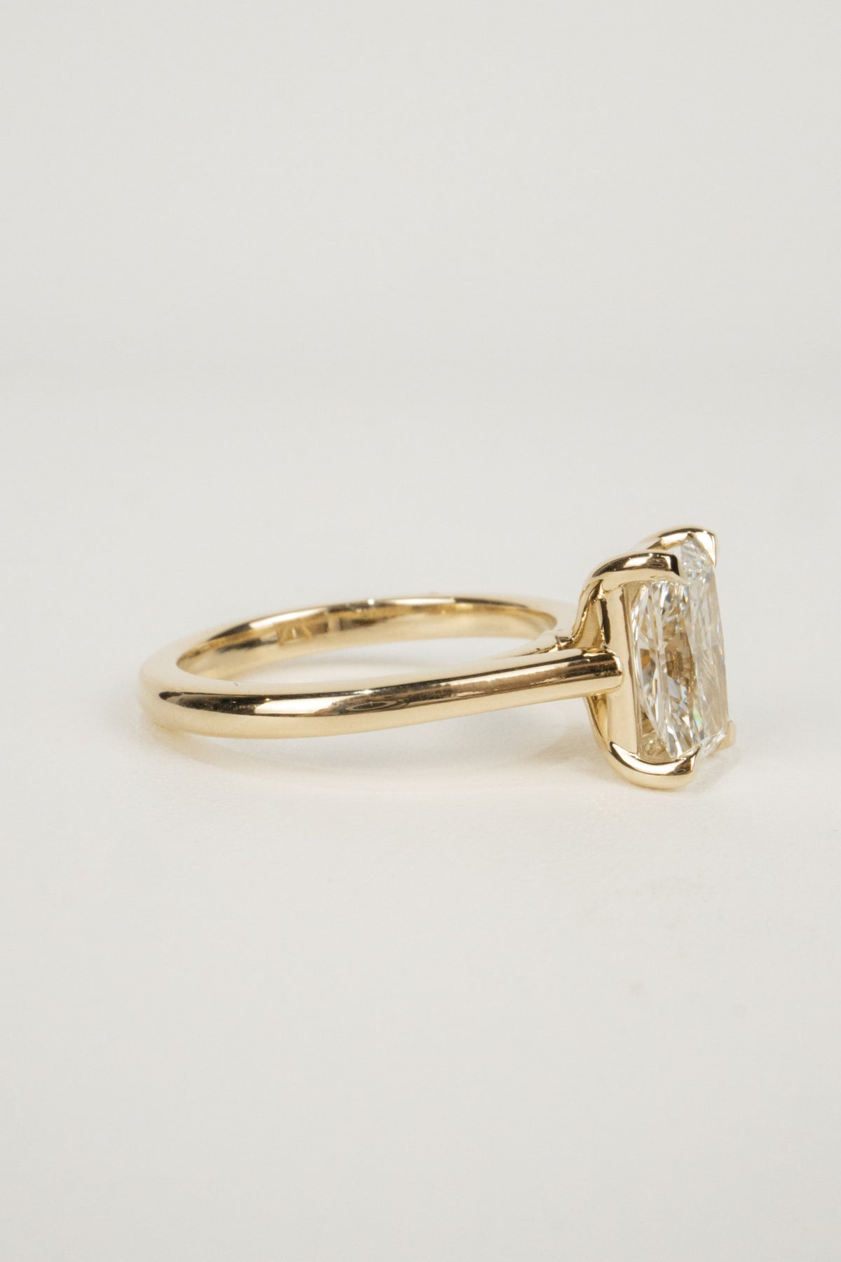 Piper Engagement Ring - 2ct Radiant