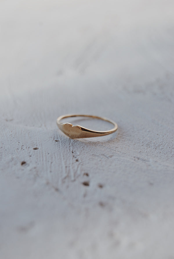 10k Beloved Signet Ring