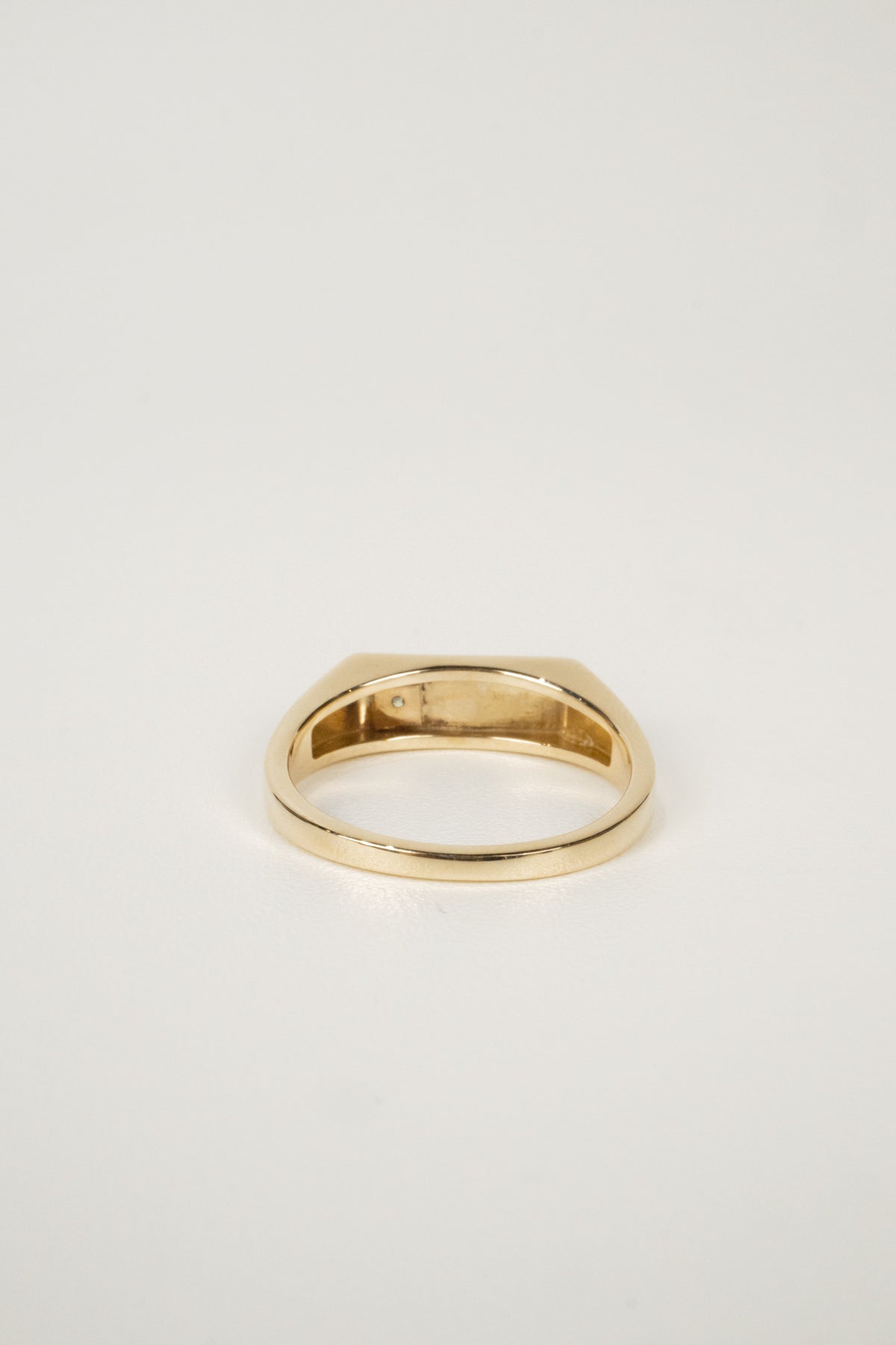 Atlas Men’s Wedding Band