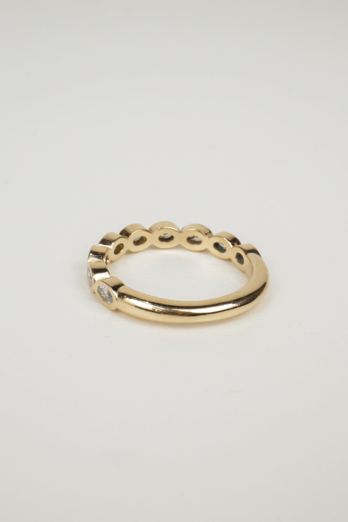 Naomi Oval Bezel Wedding Band