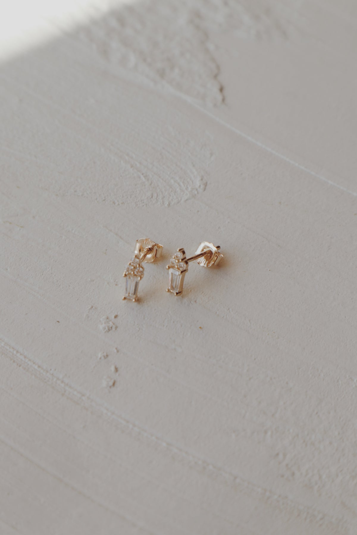 10k Vivienne Stud Earrings