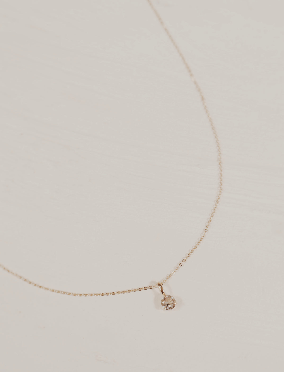 10k Olivia Dot Necklace
