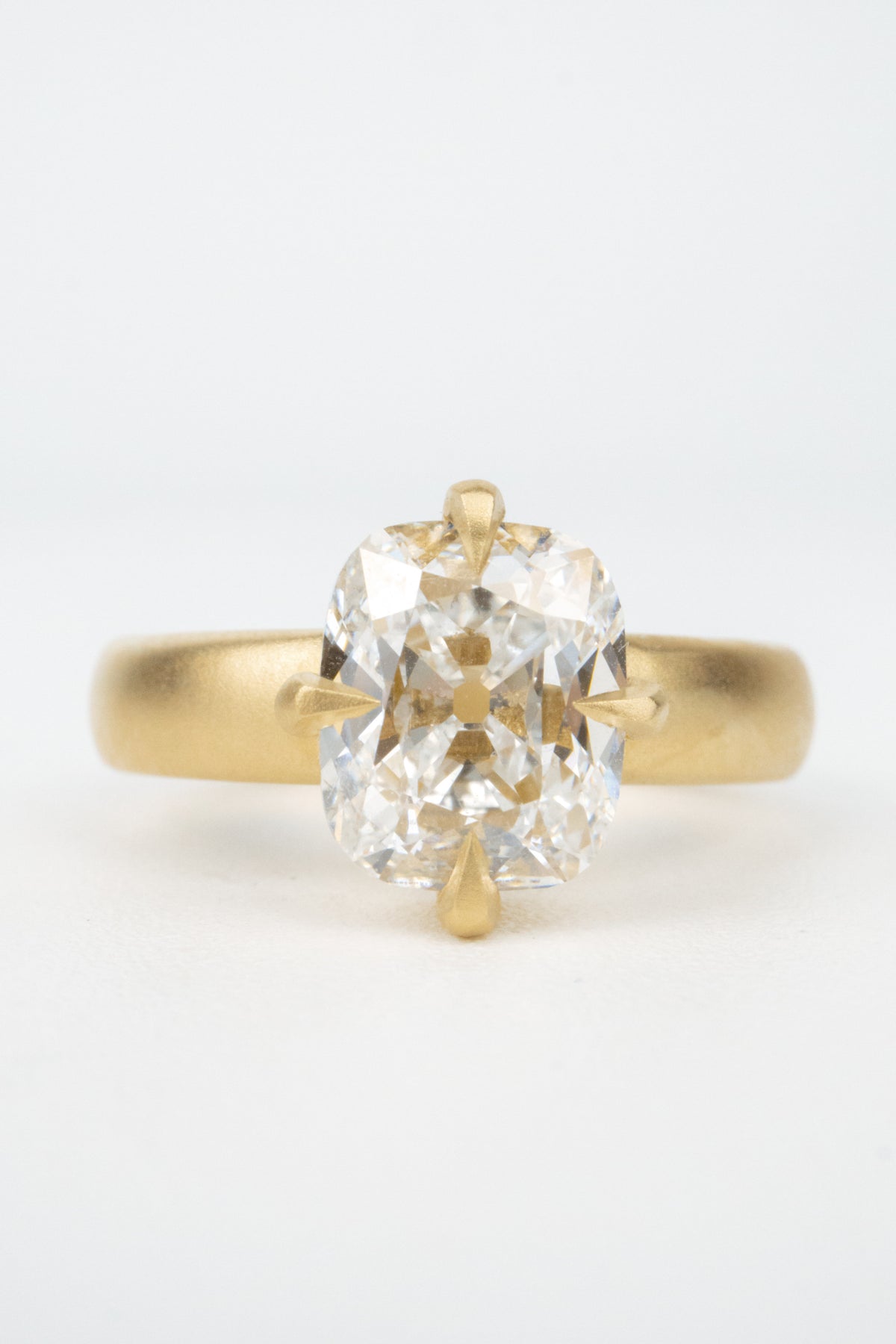 Rysen Engagement Ring- 2.5ct Old Mine Cushion