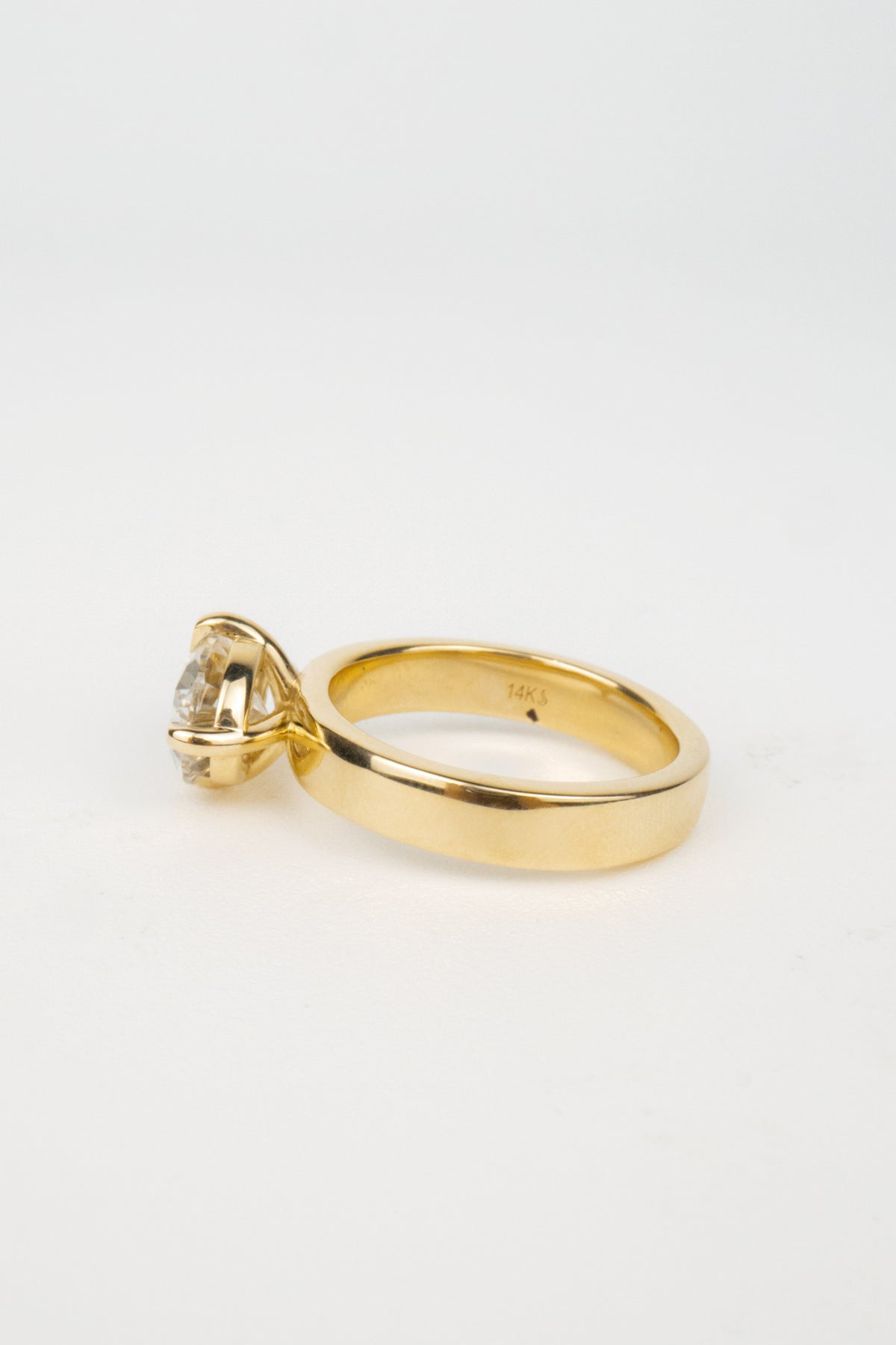 Charlotte Engagement Ring- 2.5ct Pear