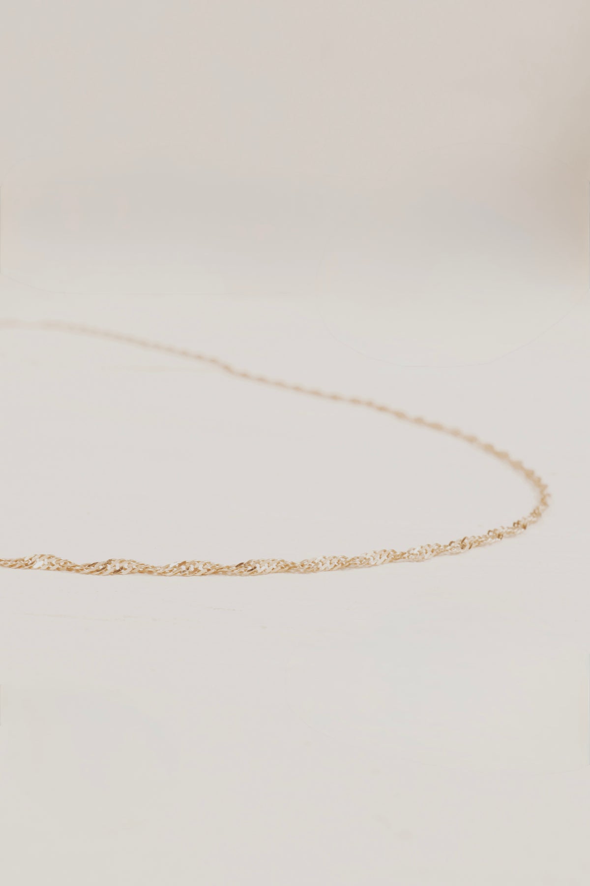 10k Singapore Glowing Chain Necklace