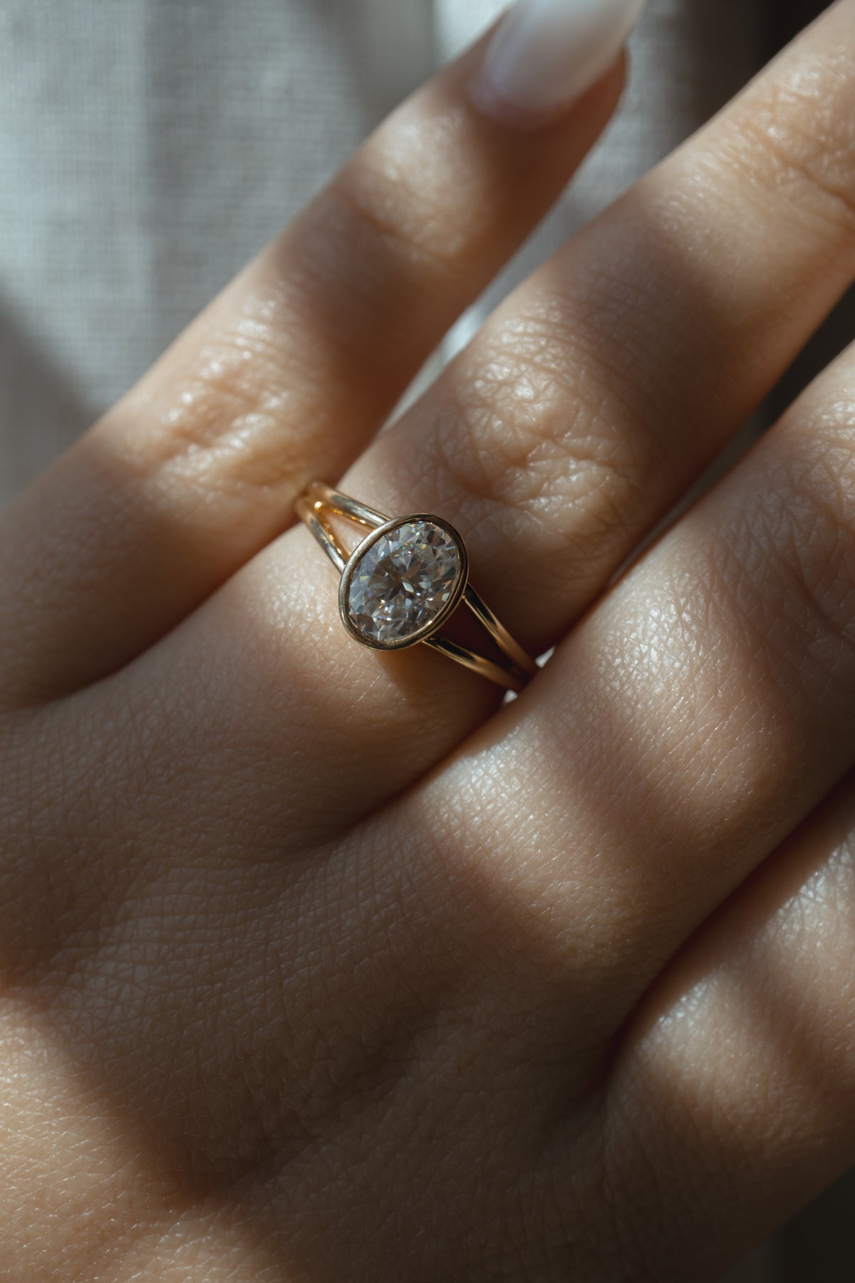 Mabel Engagement Ring- 1ct Oval Moissanite